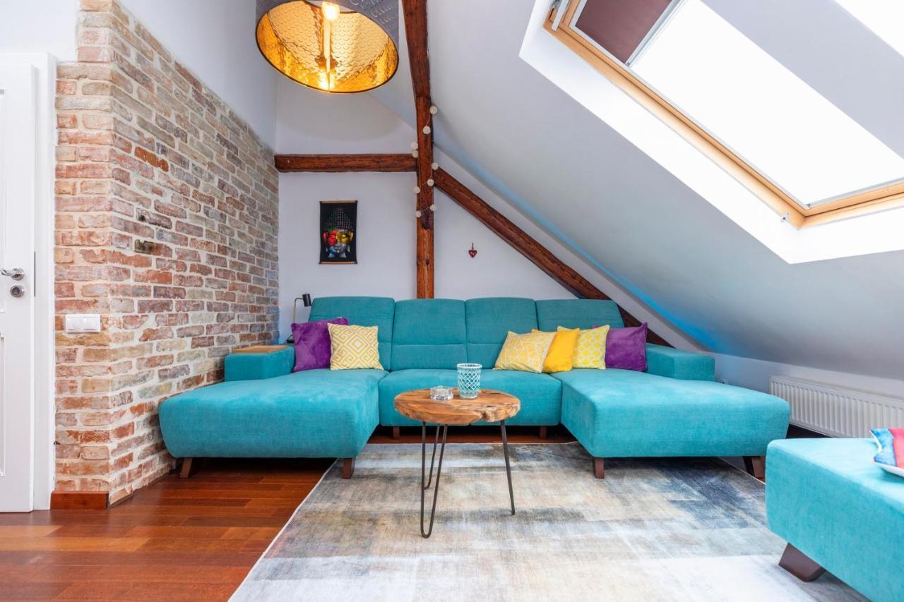 Beautiful And Romantic Penthouse With Two Terraces Bratislava Exterior photo
